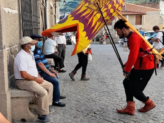 Os Mostrengos - Parada dos sete mares Os Mostrengos - Parada dos sete mares