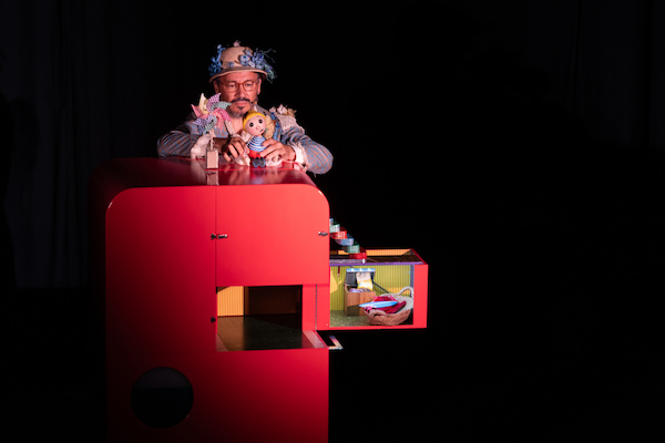 O rapaz que morava à beira-mar O rapaz que morava à beira-mar