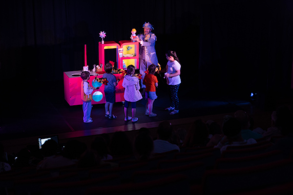 O rapaz que morava à beira-mar O rapaz que morava à beira-mar